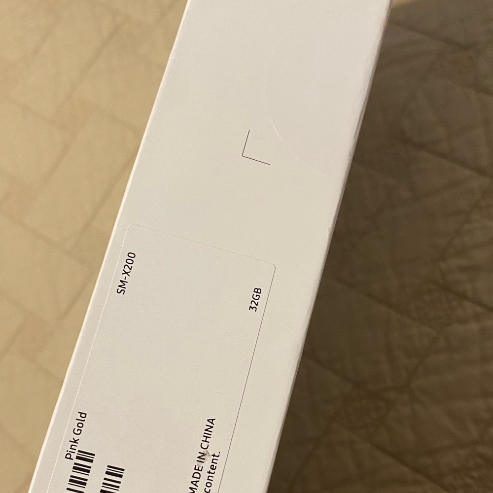 Samsung Galaxy Tab A8 Pink Gold 32gb- BRAND NEW - Picture 3 of 3